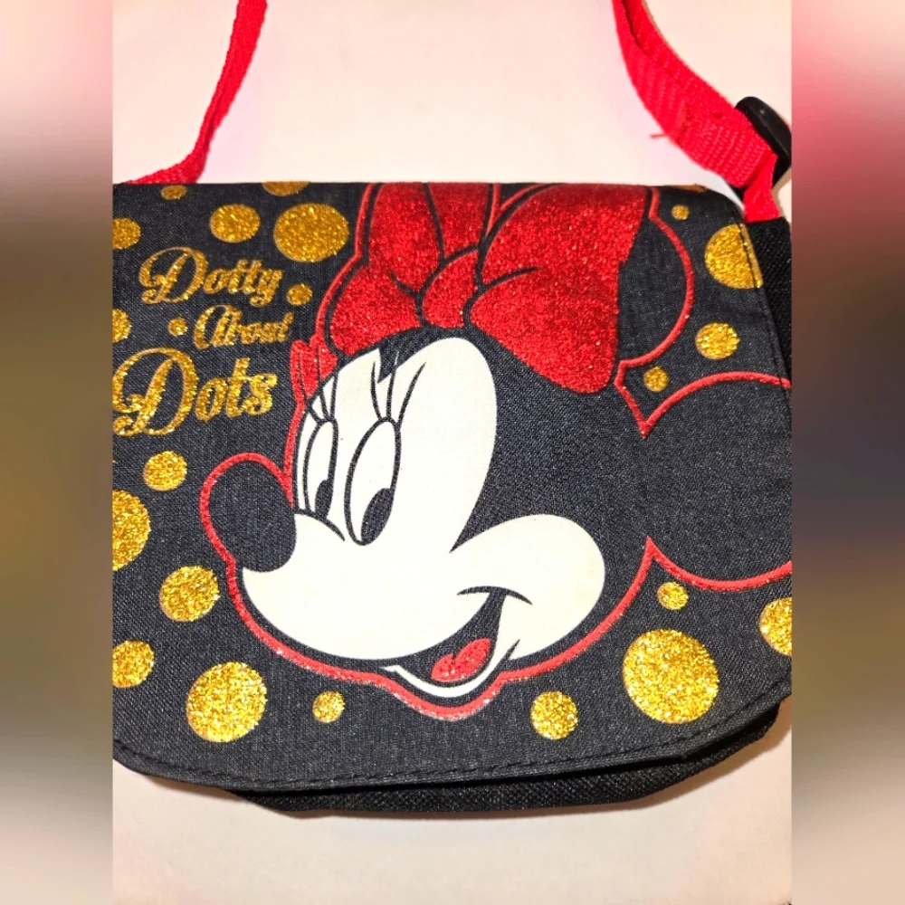 DISNEY Minnie Mouse Girls Dotty about Dots Crossbody Purse